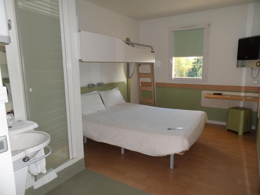 Ibis Budget Issoire Bilik gambar