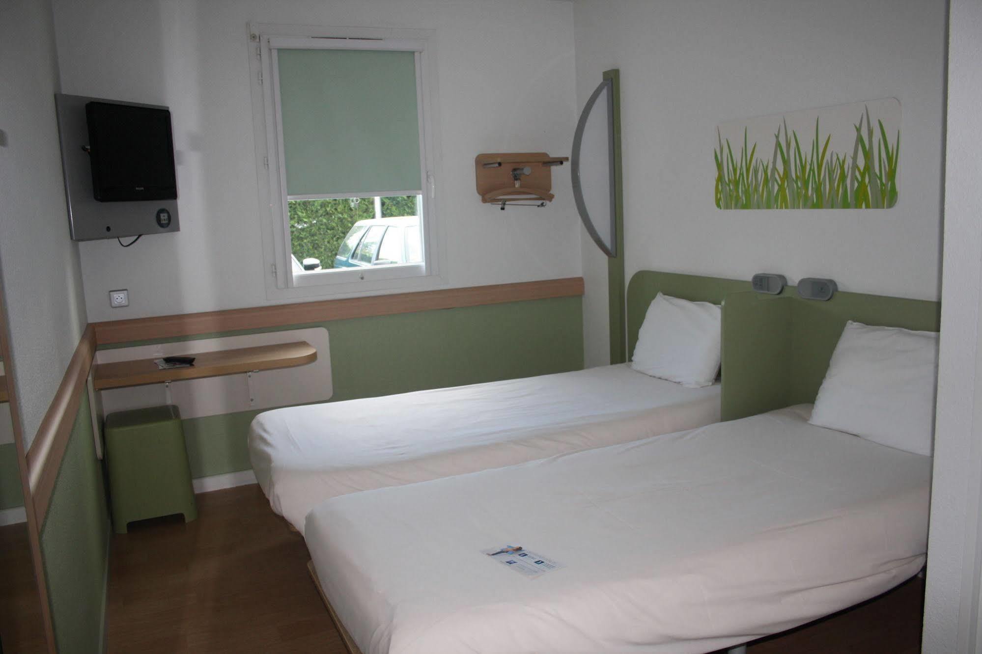 Ibis Budget Issoire Luaran gambar